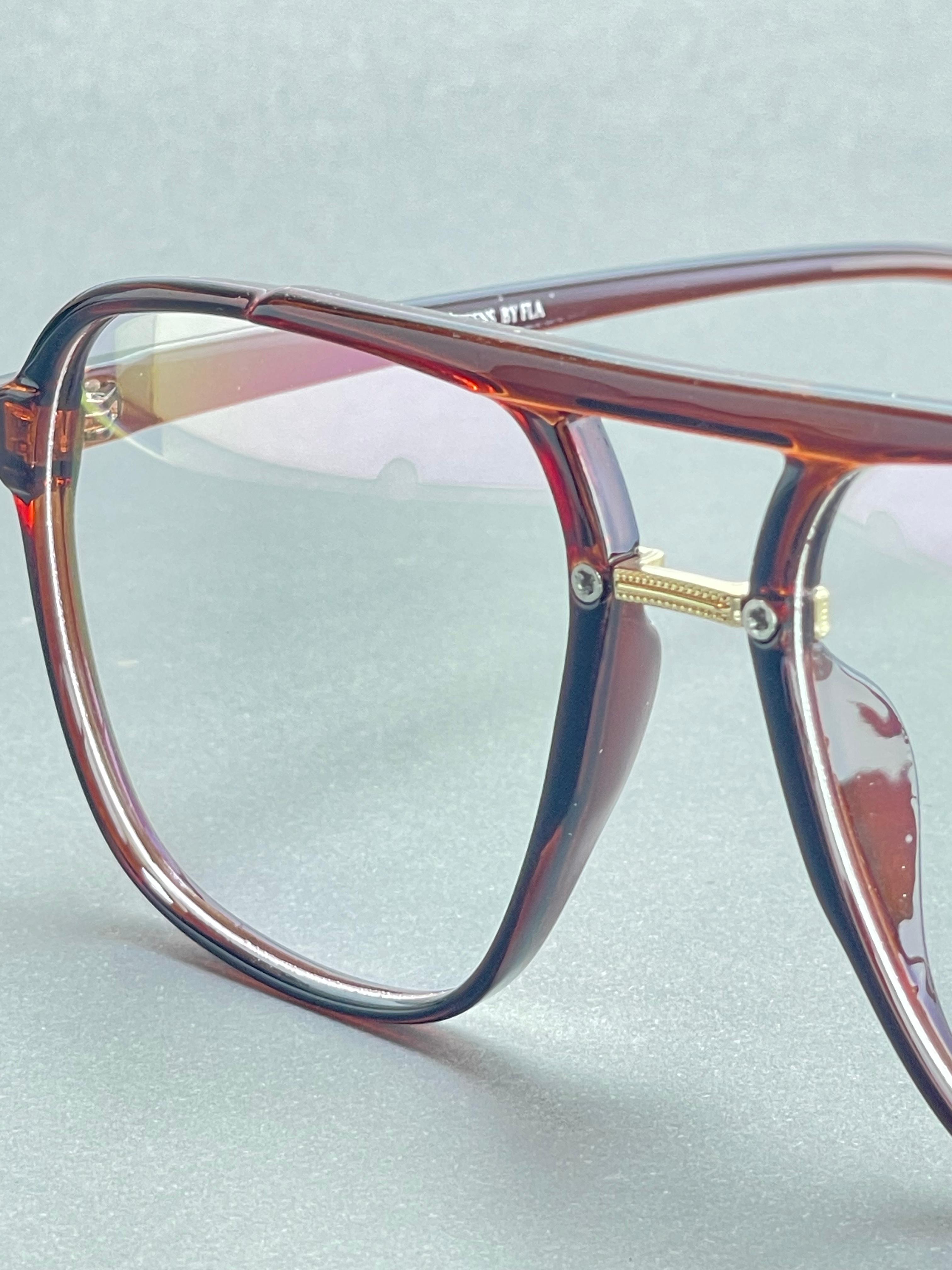 Clear Frame with a Sleek Metal Bridge