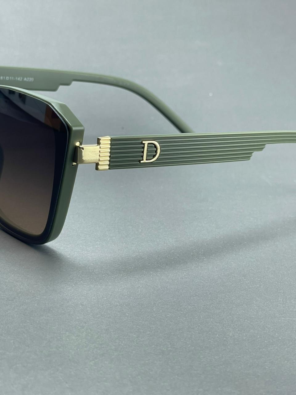 Square Gradient Sunglasses – Dark Green Frame with Gold Accents & Muted Green Temples, UV Protection